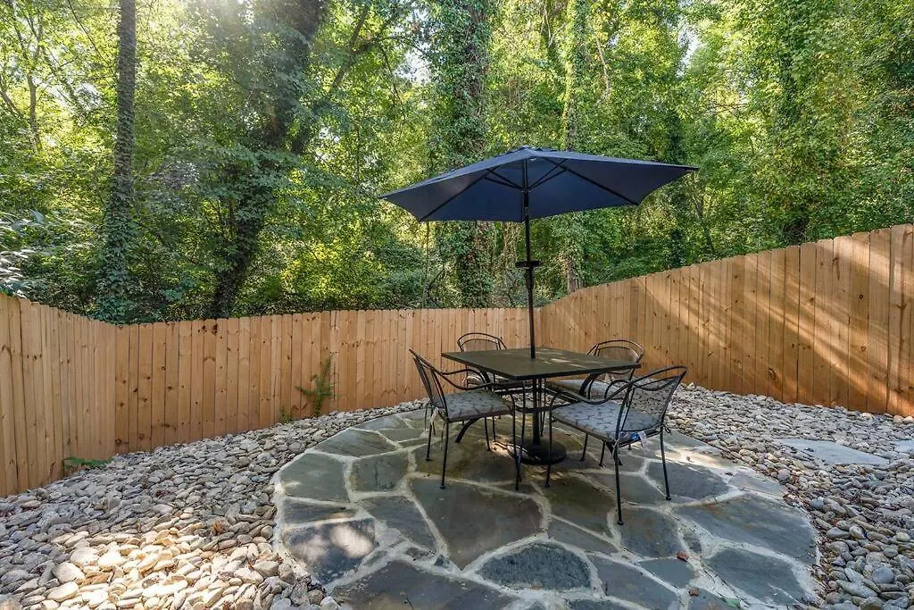 10 Mins From Uptown Clt Retreat! Villa Charlotte Holiday home